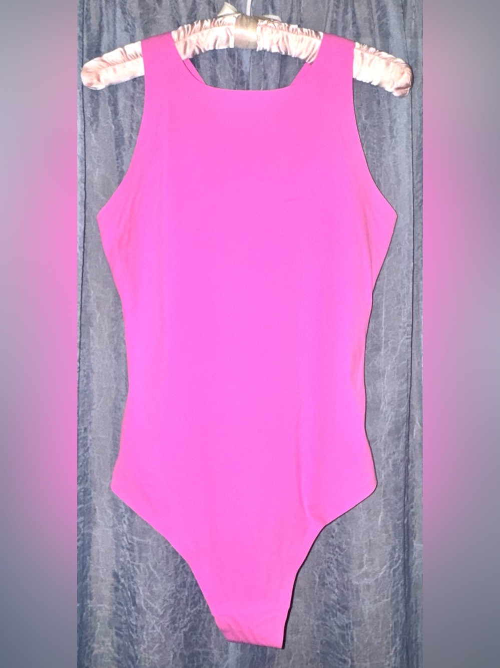 Aerie SMOOTHEZ Seamless Bodysuit | Bright Pink | Size Large | EUC NWOT
